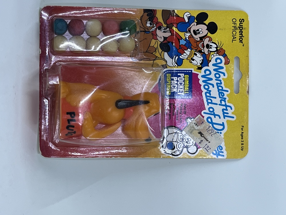 VINTAGE Wonderful World of Disney Pluto pocket pack gumball dispenser